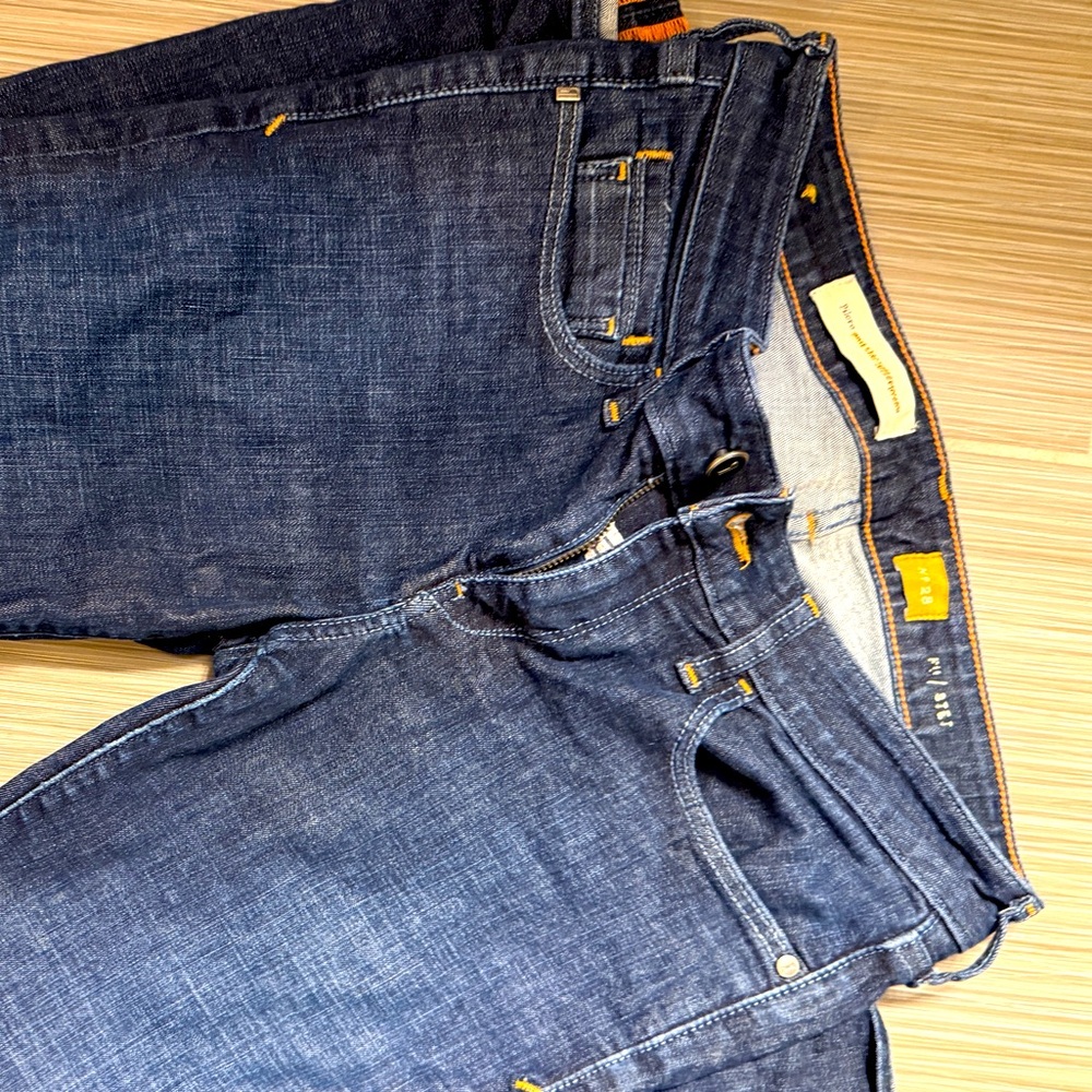 Pilcro jeans with stretch . Almostt new . No signs of wear